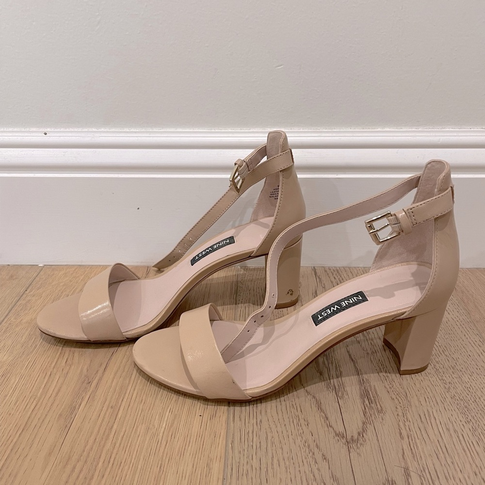 nine west sandals